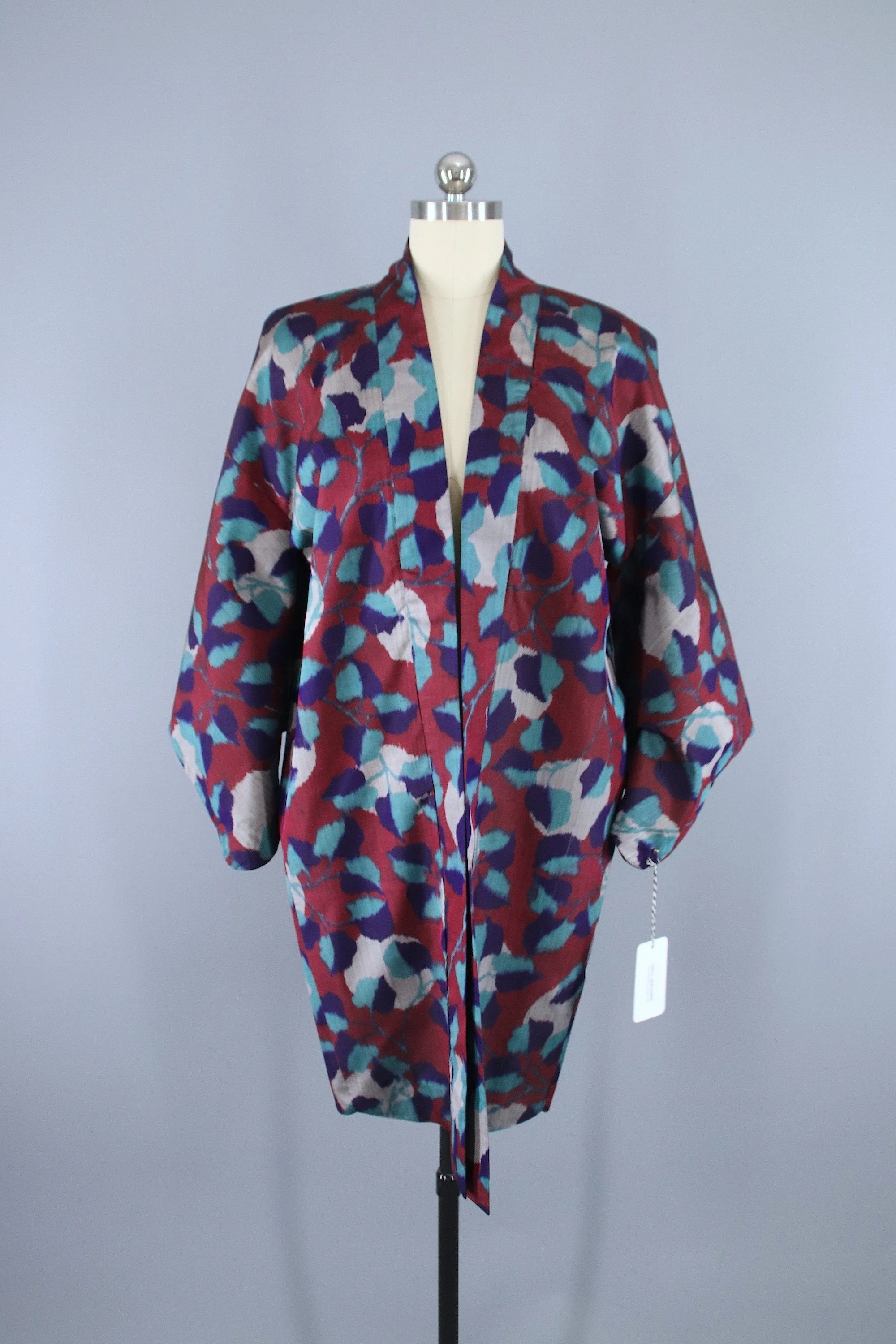 1930s Vintage Haori Kimono Jacket / Dark Red & Blue Ikat
