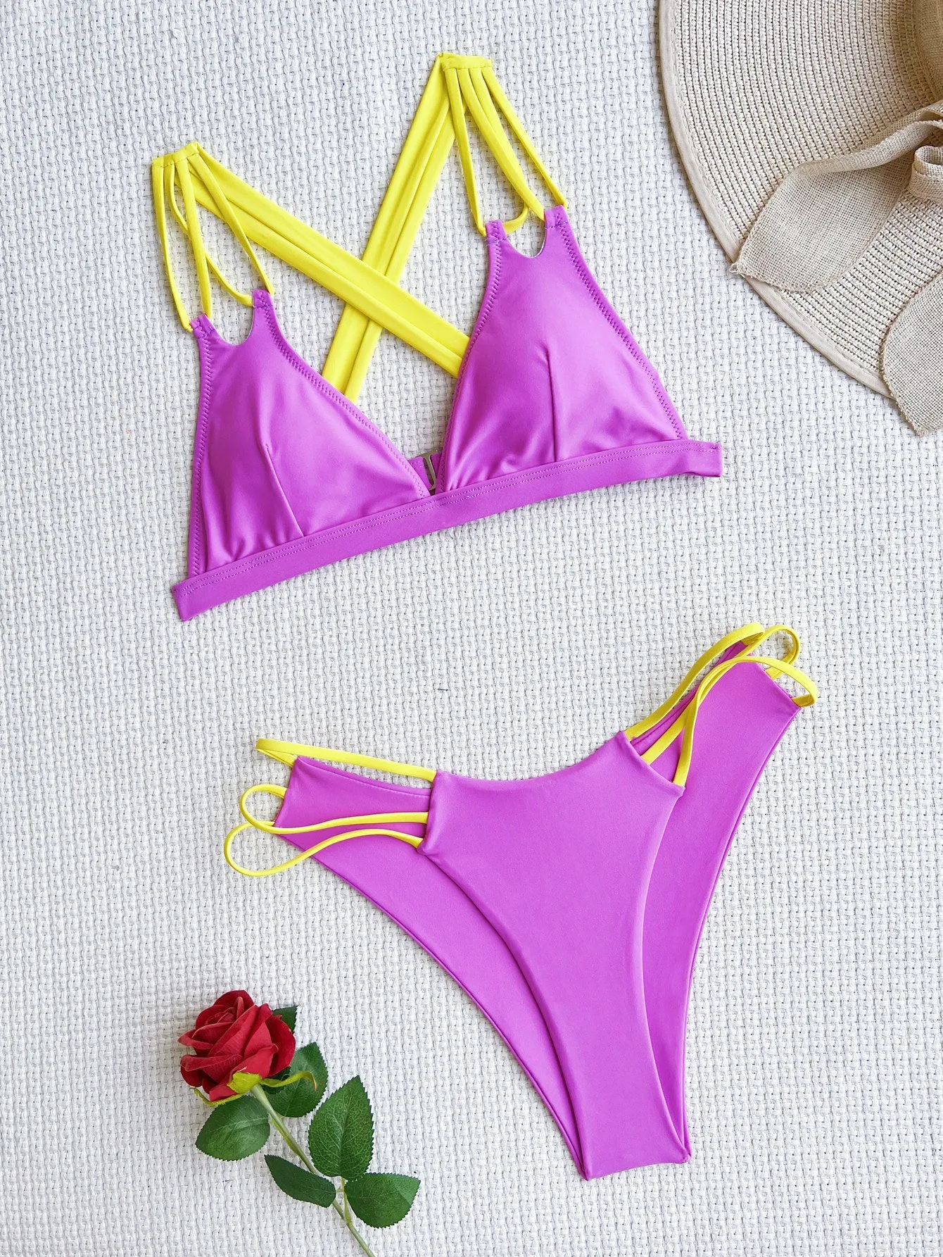 European and American Style Splicing New Sexy Backless Bikini Swimwear